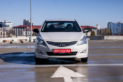 Продажа Hyundai Solaris I Рестайлинг 1.6 MT (123 л.с.) 2015 Серый в Автодом