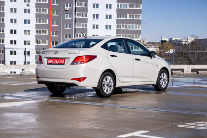 Продажа Hyundai Solaris I Рестайлинг 1.6 MT (123 л.с.) 2015 Серый в Автодом