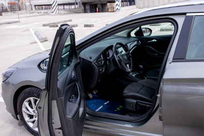 Продажа Opel Astra K Рестайлинг 1.5 MT (105 л.с.) 2021 Серый в Автодом