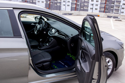 Продажа Opel Astra K Рестайлинг 1.5 MT (105 л.с.) 2021 Серый в Автодом