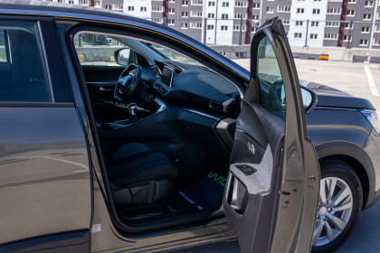 Продажа Peugeot 3008 II 1.6 MT (120 л.с.) 2017 Серый в Автодом