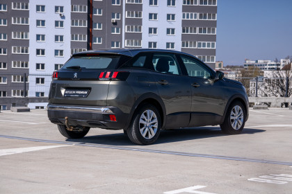 Продажа Peugeot 3008 II 1.6 MT (120 л.с.) 2017 Серый в Автодом