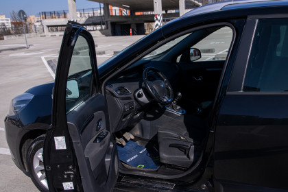 Продажа Renault Scenic III Рестайлинг 2 Grand 1.5 MT (110 л.с.) 2016 Черный в Автодом