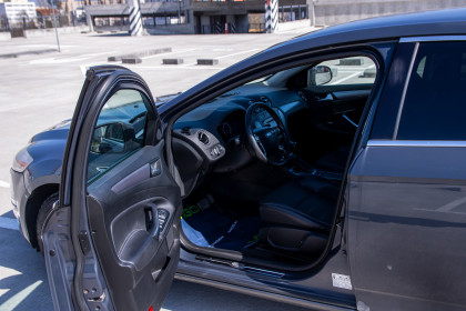 Продажа Ford Mondeo IV Рестайлинг 2.3 AT (161 л.с.) 2010 Серый в Автодом