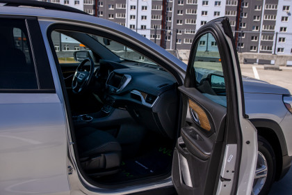 Продажа GMC Terrain II 1.5 AT (170 л.с.) 2021 Серебристый в Автодом