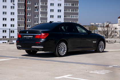 Продажа BMW 7 серии V (F01/F02/F04) 740d 3.0 AT (306 л.с.) 2009 Черный в Автодом