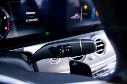 Продажа Mercedes-Benz E-Класс V (W213, S213, C238) 220 d 2.0 AT (194 л.с.) 2019 Черный в Автодом