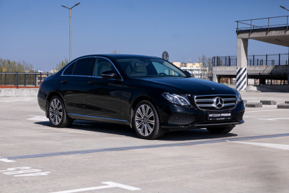 Продажа Mercedes-Benz E-Класс V (W213, S213, C238) 220 d 2.0 AT (194 л.с.) 2019 Черный в Автодом