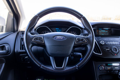 Продажа Ford Focus III Рестайлинг 1.6 AMT (125 л.с.) 2017 Серый в Автодом