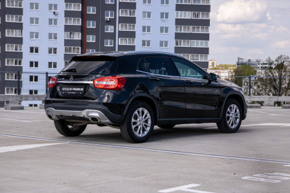 Продажа Mercedes-Benz GLA I (X156) Рестайлинг 250 2.0 AMT (211 л.с.) 2017 Черный в Автодом
