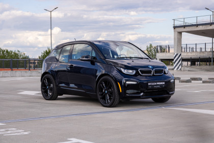 Продажа BMW i3 I (I01) Рестайлинг REX 94Ah S 0.6 AT (184 л.с.) 2018 Синий в Автодом