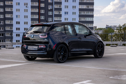 Продажа BMW i3 I (I01) Рестайлинг REX 94Ah S 0.6 AT (184 л.с.) 2018 Синий в Автодом
