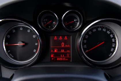 Продажа Opel Mokka I 1.8 AT (140 л.с.) 2014 Черный в Автодом