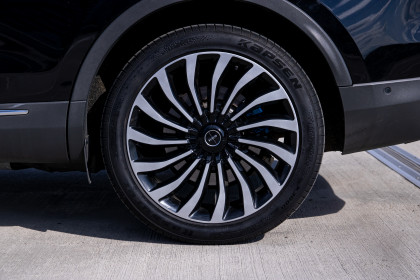 Продажа Lincoln Nautilus I 2.7 AT (339 л.с.) 2019 Черный в Автодом