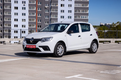 Продажа Renault Sandero II Рестайлинг 1.6 MT (82 л.с.) 2019 Белый в Автодом