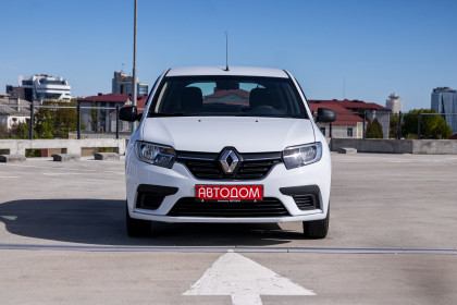 Продажа Renault Sandero II Рестайлинг 1.6 MT (82 л.с.) 2019 Белый в Автодом