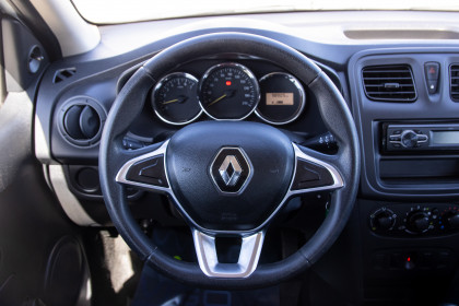 Продажа Renault Sandero II Рестайлинг 1.6 MT (82 л.с.) 2018 Белый в Автодом