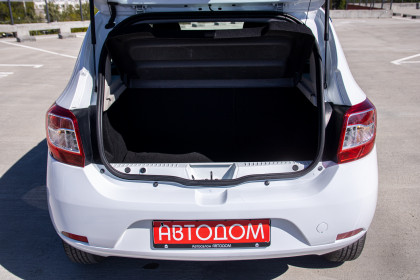 Продажа Renault Sandero II Рестайлинг 1.6 MT (82 л.с.) 2018 Белый в Автодом
