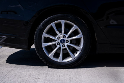 Продажа Ford Fusion (North America) II Рестайлинг 1.5 AT (184 л.с.) 2016 Черный в Автодом
