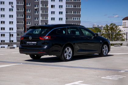 Продажа Opel Insignia II Рестайлинг 1.5 MT (122 л.с.) 2020 Черный в Автодом
