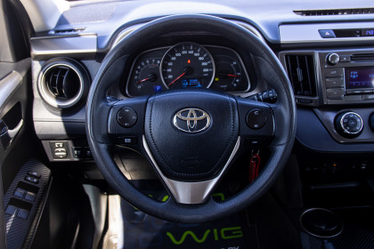 Продажа Toyota RAV4 IV (XA40) 2.0 CVT (146 л.с.) 2014 Белый в Автодом