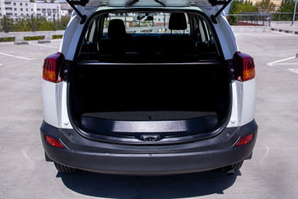 Продажа Toyota RAV4 IV (XA40) 2.0 CVT (146 л.с.) 2014 Белый в Автодом