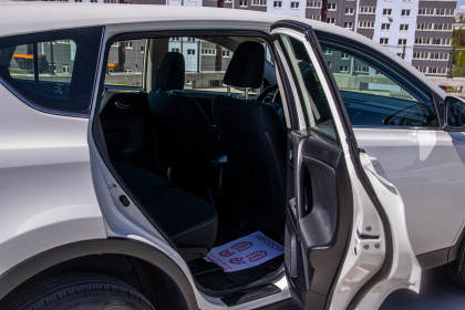 Продажа Toyota RAV4 IV (XA40) 2.0 CVT (146 л.с.) 2014 Белый в Автодом