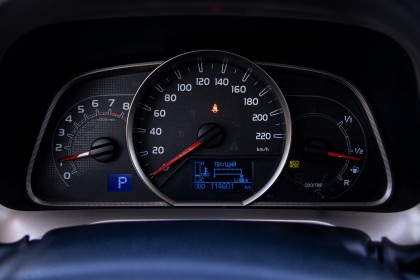 Продажа Toyota RAV4 IV (XA40) 2.0 CVT (146 л.с.) 2014 Белый в Автодом
