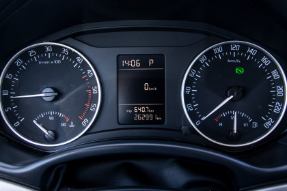 Продажа Skoda Octavia II (A5) Рестайлинг 1.9 AMT (105 л.с.) 2009 Белый в Автодом