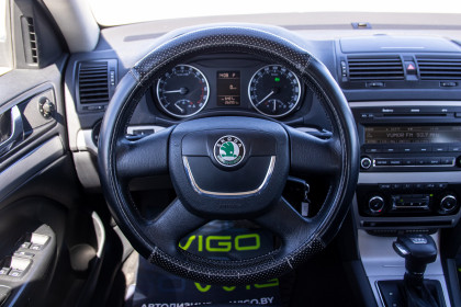 Продажа Skoda Octavia II (A5) Рестайлинг 1.9 AMT (105 л.с.) 2009 Белый в Автодом