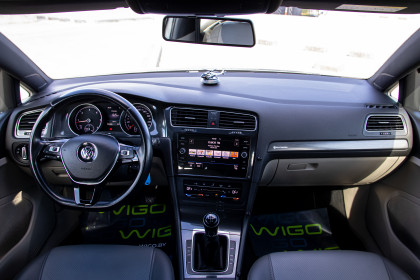 Продажа Volkswagen Golf VII Рестайлинг 1.6 MT (115 л.с.) 2018 Серый в Автодом