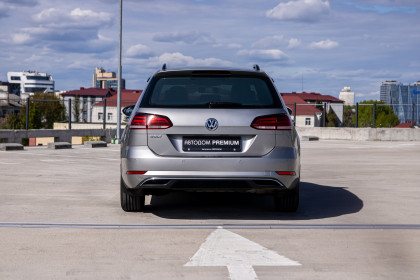 Продажа Volkswagen Golf VII Рестайлинг 1.6 MT (115 л.с.) 2018 Серый в Автодом