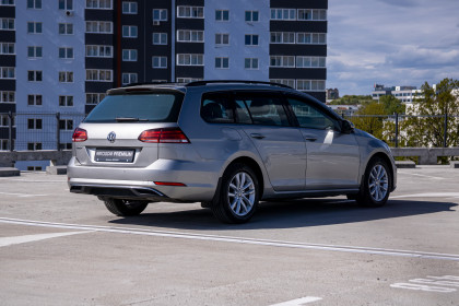 Продажа Volkswagen Golf VII Рестайлинг 1.6 MT (115 л.с.) 2018 Серый в Автодом