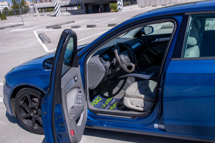 Продажа Audi A4 IV (B8) 2.0 CVT (211 л.с.) 2009 Синий в Автодом