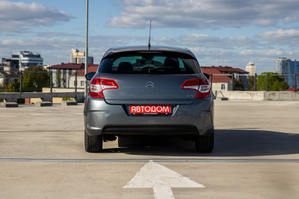 Продажа Citroen C4 II 1.6 MT (109 л.с.) 2011 Серебристый в Автодом