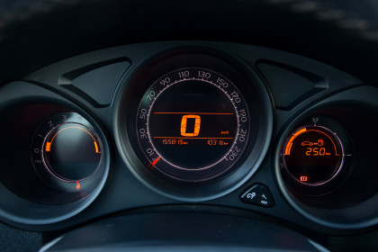 Продажа Citroen C4 II 1.6 MT (109 л.с.) 2011 Серебристый в Автодом