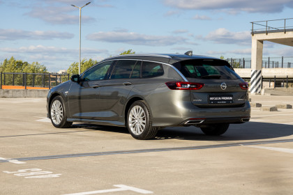 Продажа Opel Insignia II 2.0 MT (170 л.с.) 2017 Серый в Автодом