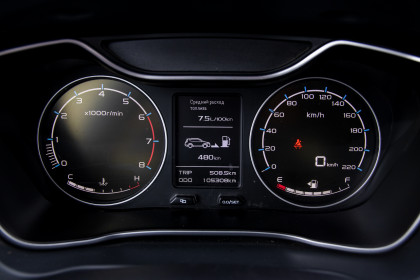 Продажа Geely Emgrand X7 I Рестайлинг 2 1.8 MT (131 л.с.) 2019 Белый в Автодом