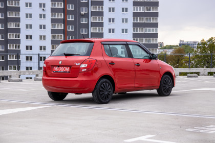 Продажа Skoda Fabia II 1.2 MT (70 л.с.) 2009 Красный в Автодом