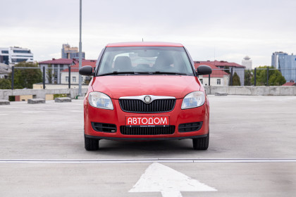 Продажа Skoda Fabia II 1.2 MT (70 л.с.) 2009 Красный в Автодом