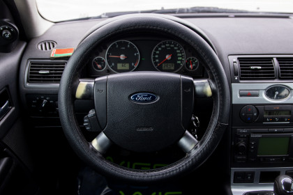 Продажа Ford Mondeo III Рестайлинг 2.0 MT (130 л.с.) 2005 Серый в Автодом