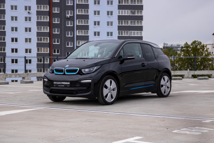 Продажа BMW i3 I (I01) Рестайлинг 120Ah 0.0 AT (170 л.с.) 2021 Черный в Автодом