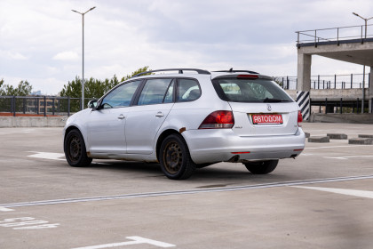 Продажа Volkswagen Golf VI 1.6 MT (105 л.с.) 2010 Серый в Автодом