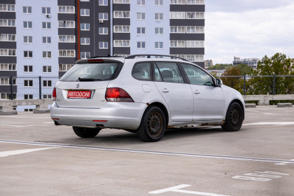 Продажа Volkswagen Golf VI 1.6 MT (105 л.с.) 2010 Серый в Автодом