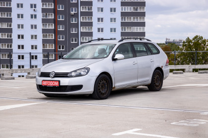 Продажа Volkswagen Golf VI 1.6 MT (105 л.с.) 2010 Серый в Автодом
