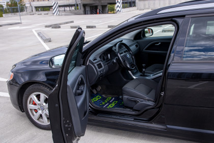 Продажа Volvo V70 III Рестайлинг 1.6 MT (115 л.с.) 2013 Черный в Автодом