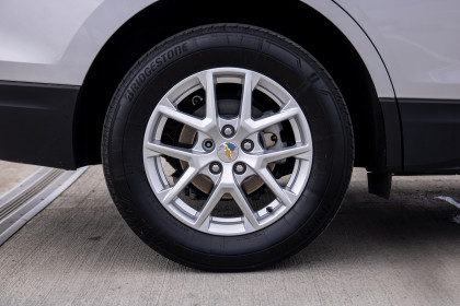 Продажа Chevrolet Equinox III Рестайлинг 1.5 AT (173 л.с.) 2021 Серый в Автодом