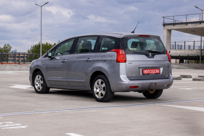 Продажа Peugeot 5008 I Рестайлинг 1.6 MT (120 л.с.) 2015 Серый в Автодом