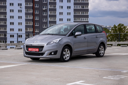 Продажа Peugeot 5008 I Рестайлинг 1.6 MT (120 л.с.) 2015 Серый в Автодом
