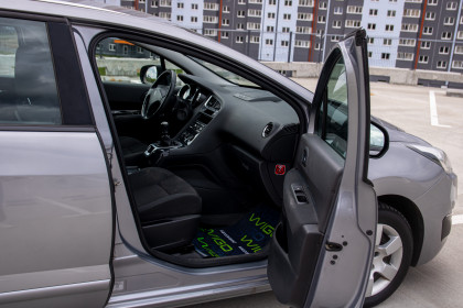 Продажа Peugeot 5008 I Рестайлинг 1.6 MT (120 л.с.) 2015 Серый в Автодом